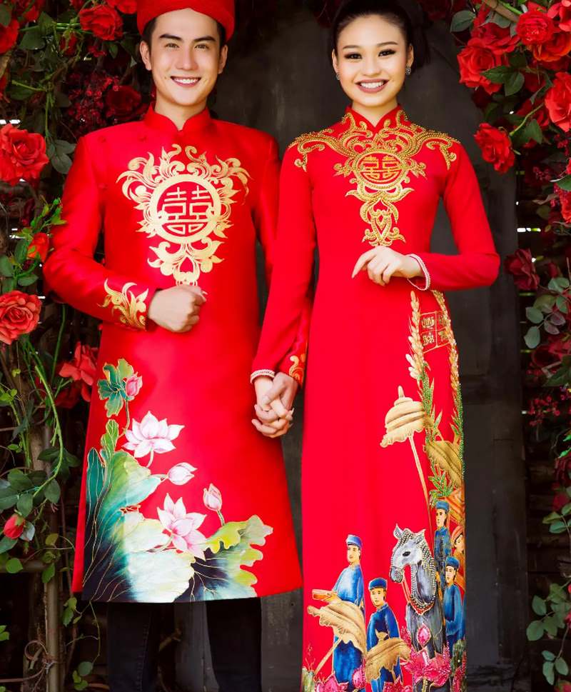 Áo dài cưới cách tân cô dâu chú rể theo xu hướng mới nhất 24 Áo dài cưới cách tân cô dâu chú rể hoa văn truyền thống đa dạng